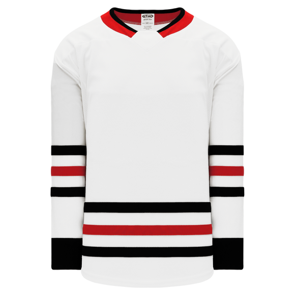 Athletic Knit (AK) H550BA-CHI495B Adult 2017 Chicago Blackhawks White Hockey Jersey